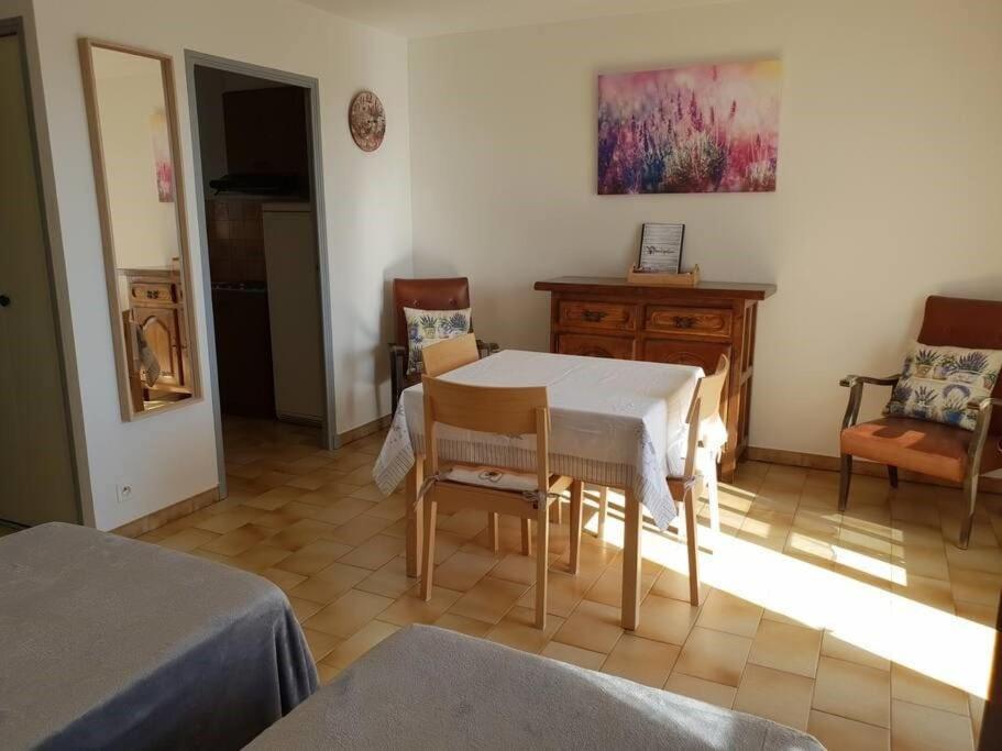 Residence Lou Cigaloun - Ana Location Gréoux-les-Bains Zewnętrze zdjęcie