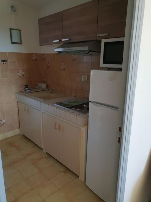 Residence Lou Cigaloun - Ana Location Gréoux-les-Bains Zewnętrze zdjęcie