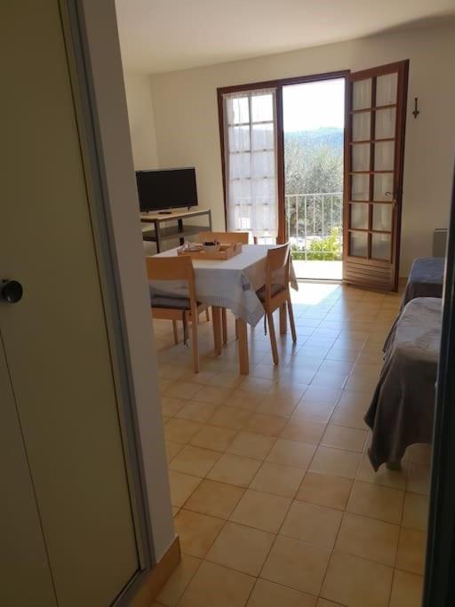 Residence Lou Cigaloun - Ana Location Gréoux-les-Bains Zewnętrze zdjęcie