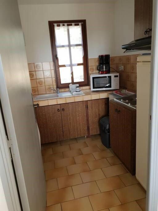 Residence Lou Cigaloun - Ana Location Gréoux-les-Bains Zewnętrze zdjęcie
